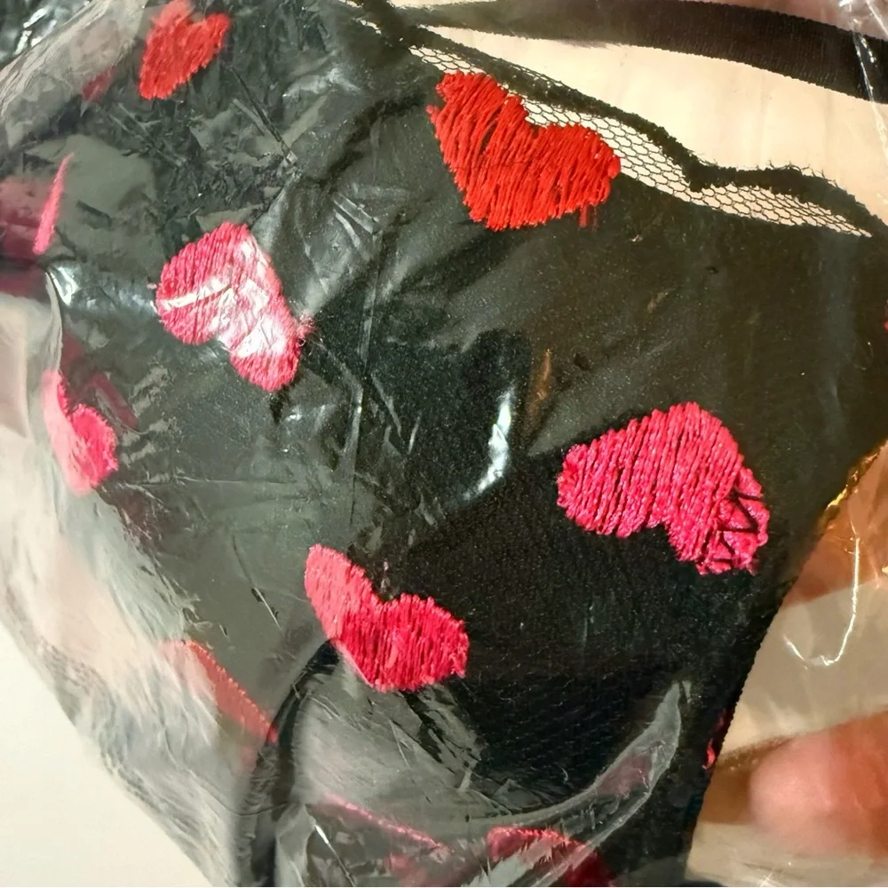 Victorias Secret black red pink embroidery heart print dream angels push-up bra - Picture 6 of 7